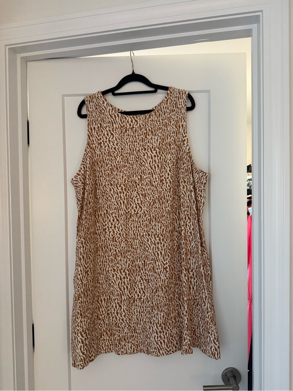 Old Navy Sleeveless Animal-Print Shift Dress in Brown and Cream